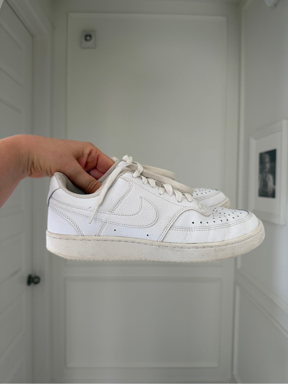 Nike White Sneakers Size 8 Women